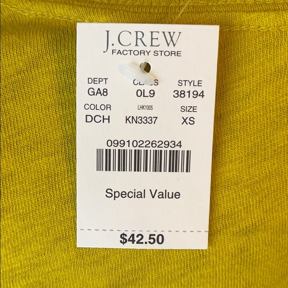 😎 3/$25 NWT J Crew V-Neck Embellished Tee - Picture 4 of 5